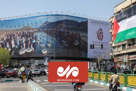 موسی از شهری برآمد که در آن کودکان را می کشتند