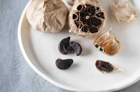 خواص سیر سیاه برای لاغری نی نی سایت