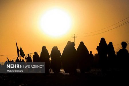 نخستین نشست «به وقت اربعین» با حضور عکاسان اربعینی قم برگزار شد