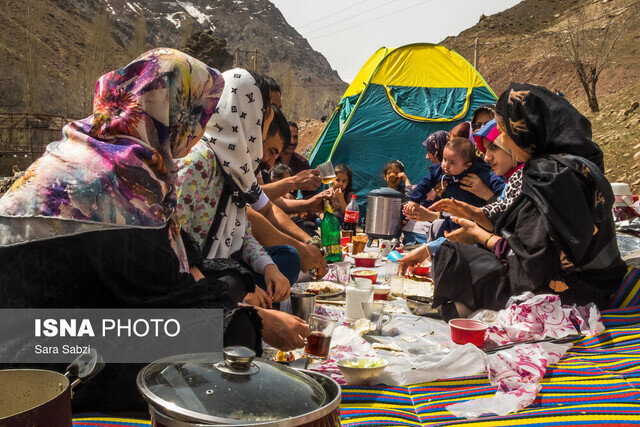 «کلوخ‌اندازون» یا رسمِ هرچه می‌خواهد دل تنگت بخور!