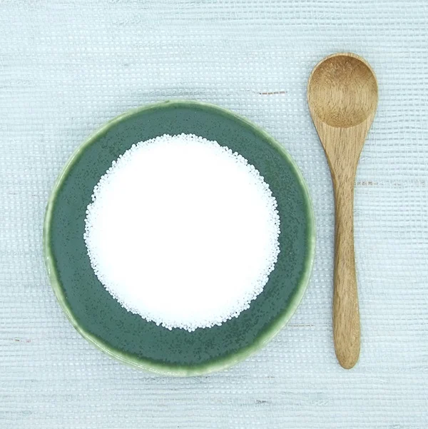 چگونه اسید استئاریک 1810 به بهبود کیفیت و ماندگاری محصولات کمک می کند؟
