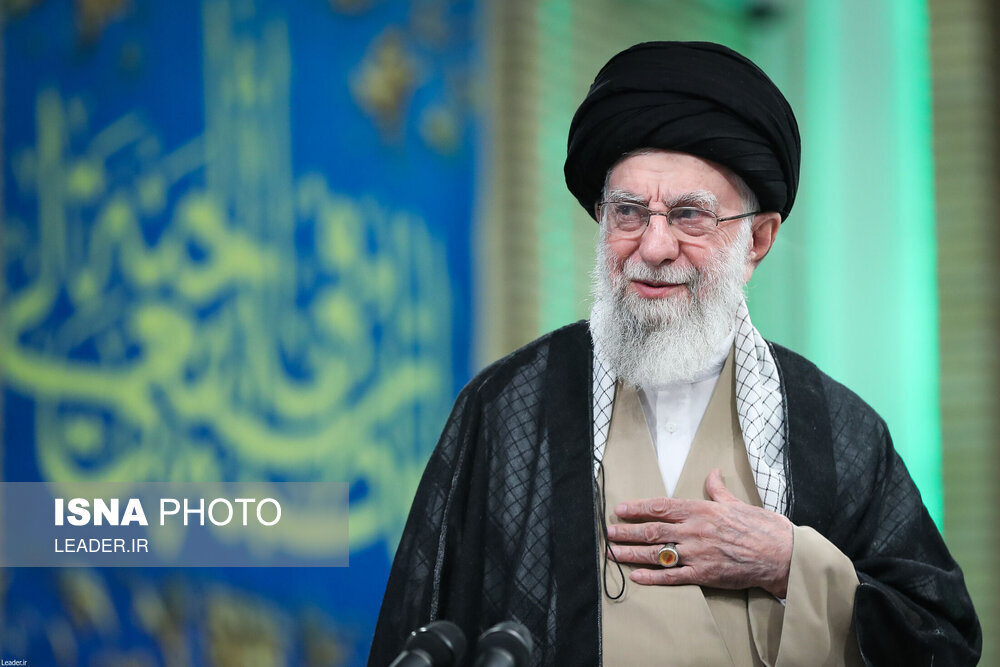 رهبر انقلاب روایتی از دیدار دستاندرکاران کنگره شهدای امدادگر با رهبر انقلاب