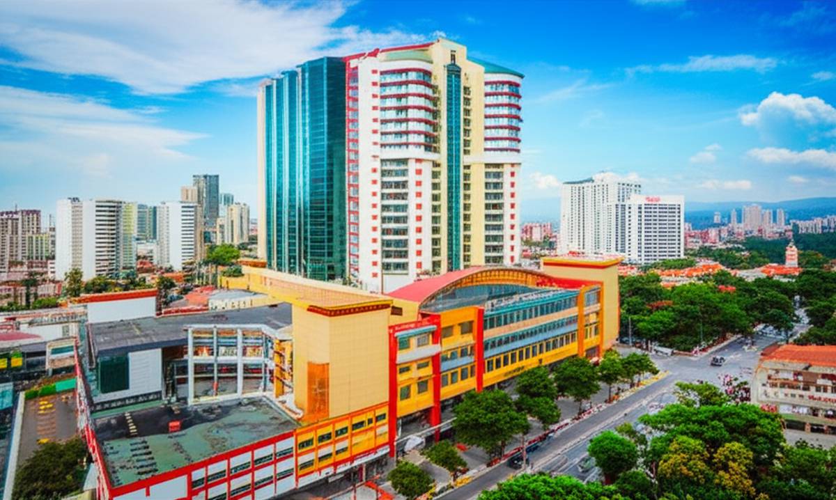 میدان تایمز پنانگ - راهنمای جامع دیدنی ها و تفریحات