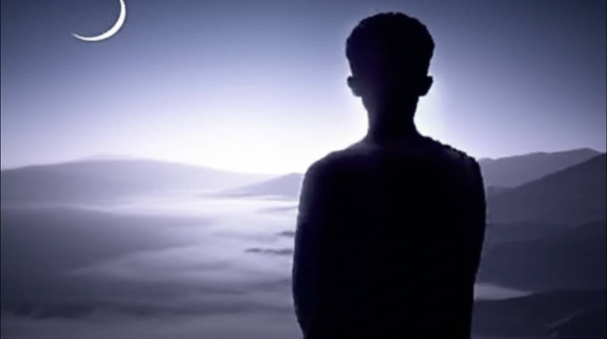 بانه | کتاب خلاصه کتاب زمزمه های شبانه کاوه گوهرین | بررسی جامع